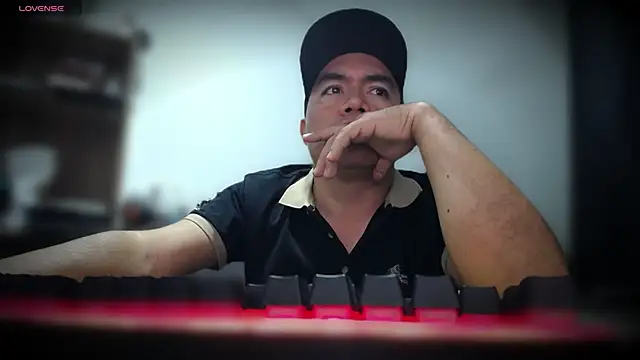 Snapshot of Jhonatan_Morales_S chatting on 29, 11, 2025 Jhonatan Morales S online show from 29, 11, 2025