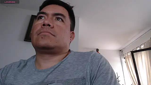 Snapshot of Jhonatan_Morales_S chatting on 2, 2, 2026 Jhonatan Morales S online show from 2, 2, 2026