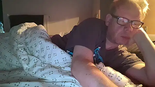 kinkyslet8 online show from 27, 10, 2025