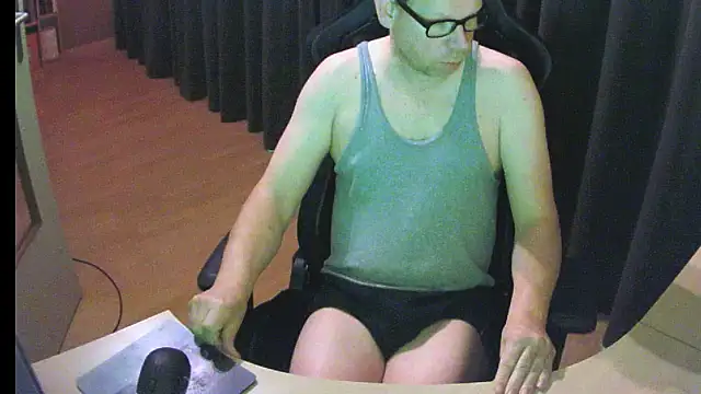 kinkyslet8 online show from 4, 12, 2025