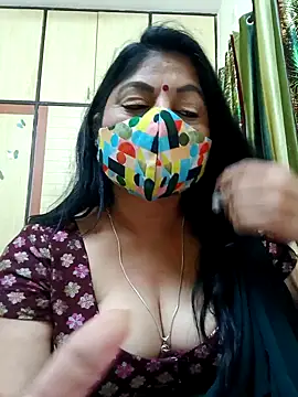 Snapshot of Ratna-777 chatting on 24, 2, 2025 Ratna-777 online show from 24, 2, 2025