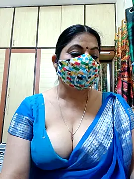 Snapshot of Ratna-777 chatting on 13, 9, 2025 Ratna-777 online show from 13, 9, 2025