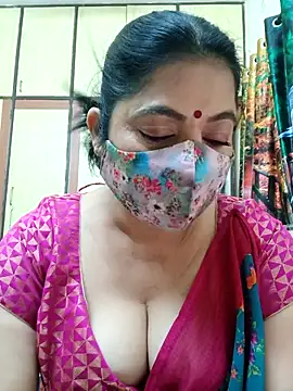 Snapshot of Ratna-777 chatting on 13, 10, 2025 Ratna-777 online show from 13, 10, 2025