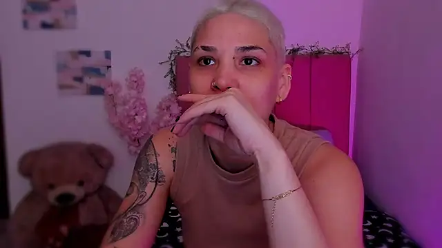 Charlee pink online show from 18, 2, 2026