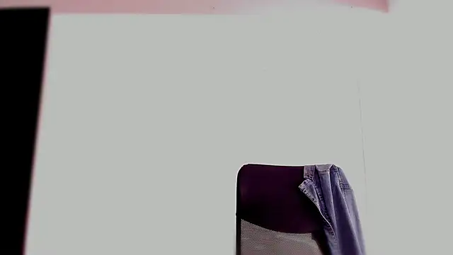 Charlee pink online show from 13, 3, 2026