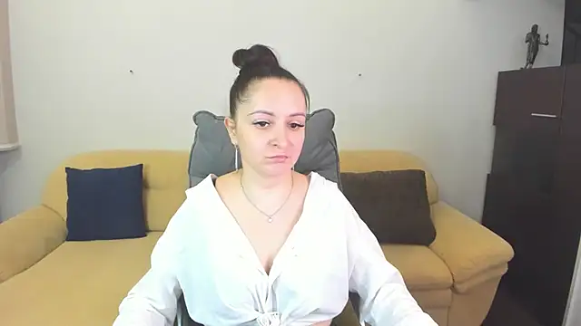 AngellLika online show from 25, 11, 2025