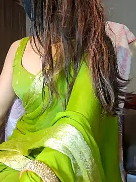 Snapshot of Cute-Tara chatting on 4, 2, 2025 Cute-Tara online show from 4, 2, 2025