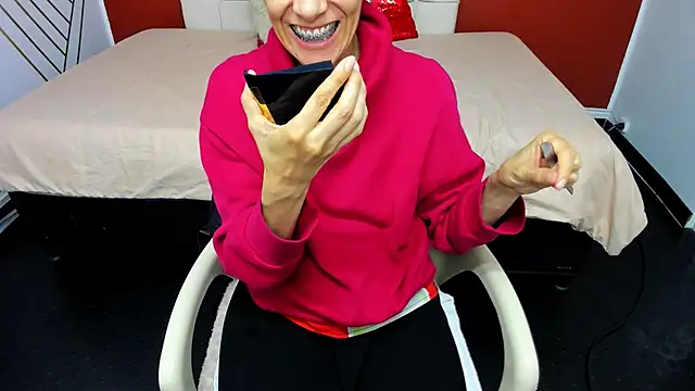 Snapshot of Abrillee1 chatting on 27, 12, 2024 Abrillee1 online show from 27, 12, 2024