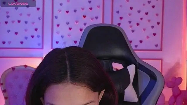Snapshot of ailen_t chatting on 9, 10, 2025 ailen t online show from 9, 10, 2025