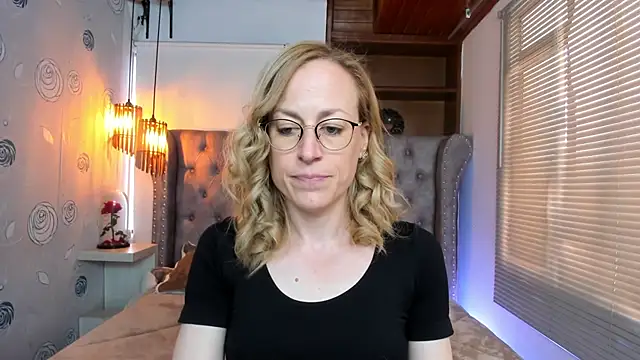 Snapshot of SammySanders chatting on 6, 1, 2025 SammySanders online show from 6, 1, 2025