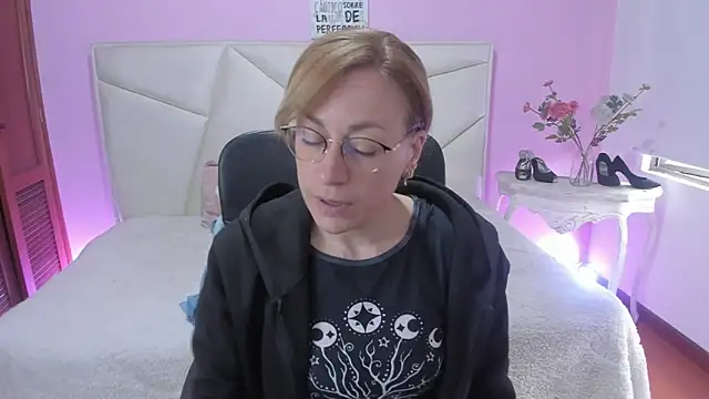 Snapshot of SammySanders chatting on 11, 7, 2026 SammySanders online show from 11, 7, 2026