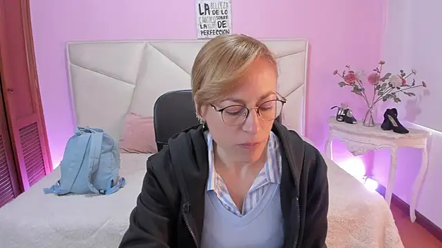 Snapshot of SammySanders chatting on 18, 7, 2026 SammySanders online show from 18, 7, 2026