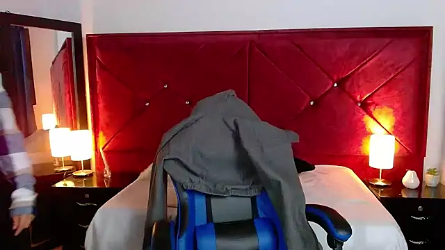 Snapshot of Julietacollins06 chatting on 18, 1, 2026 Julietacollins06 online show from 18, 1, 2026