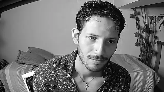 Snapshot of Nicholasrodrii chatting on 24, 6, 2026 Nicholasrodrii online show from 24, 6, 2026