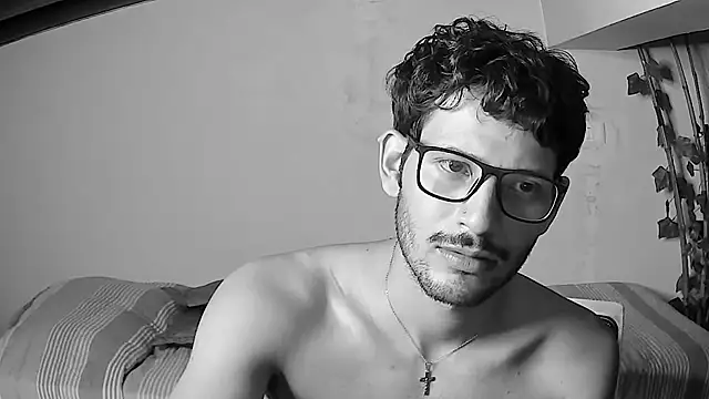 Snapshot of Nicholasrodrii chatting on 25, 6, 2026 Nicholasrodrii online show from 25, 6, 2026