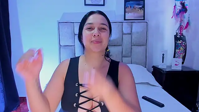 brianaGuzman online show from 6, 3, 2026