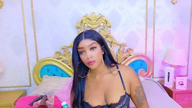 SalomeRestrepo online show from 8, 11, 2025