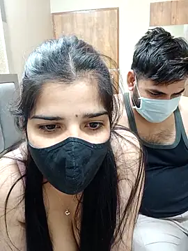 Snapshot of aaliya_bhattt chatting on 6, 3, 2025 aaliya bhattt online show from 6, 3, 2025