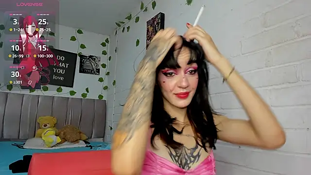 Snapshot of katt__black__ chatting on 10, 4, 2026 katt black online show from 10, 4, 2026