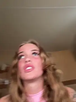 Snapshot of cydneyxox chatting on 13, 4, 2026 cydneyxox online show from 13, 4, 2026