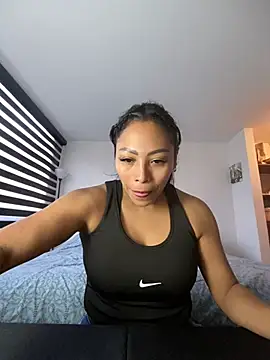 Snapshot of CindyWilliams_ chatting on 18, 2, 2025 CindyWilliams online show from 18, 2, 2025