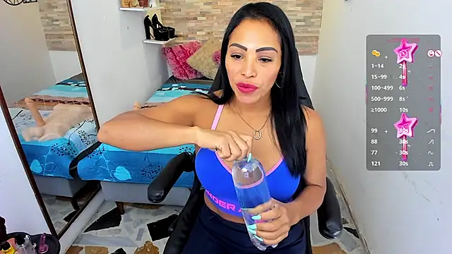 Snapshot of CindyWilliams_ chatting on 12, 11, 2025 CindyWilliams online show from 12, 11, 2025