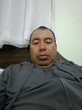 Snapshot of Piter1022 chatting on 8, 11, 2025 Piter1022 online show from 8, 11, 2025