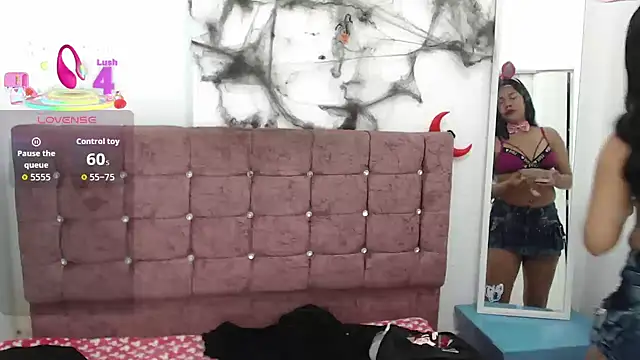 Snapshot of lily_jamesx chatting on 26, 10, 2025 lily jamesx online show from 26, 10, 2025