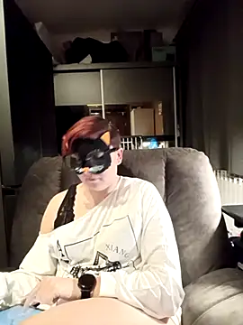 Snapshot of Marie1992PL chatting on 8, 1, 2025 Marie1992PL online show from 8, 1, 2025