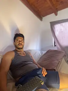 AndresSmith   online show from 16, 4, 2026