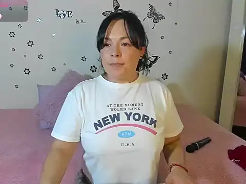 Snapshot of MIA_BIANCCO chatting on 27, 1, 2025 MIA BIANCCO online show from 27, 1, 2025