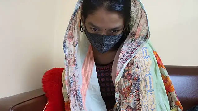 Srabontii online show from 2, 12, 2025