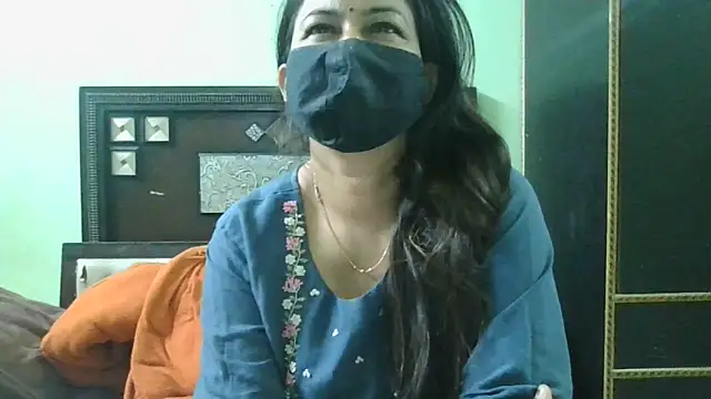 couplesuni online show from 3, 3, 2025