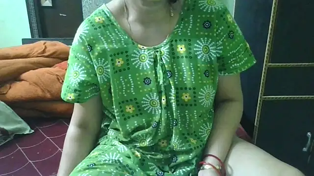 couplesuni online show from 6, 10, 2025