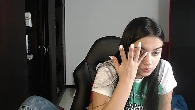 kayla k18 online show from 16, 2, 2025