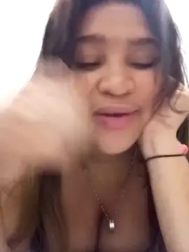 ambarlennoix online show from 16, 3, 2025