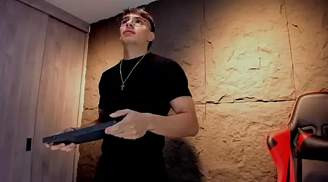 Snapshot of joseph_boy chatting on 8, 3, 2025 joseph boy online show from 8, 3, 2025