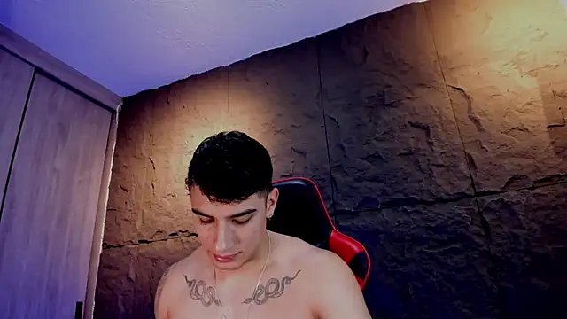 Snapshot of joseph_boy chatting on 8, 10, 2025 joseph boy online show from 8, 10, 2025