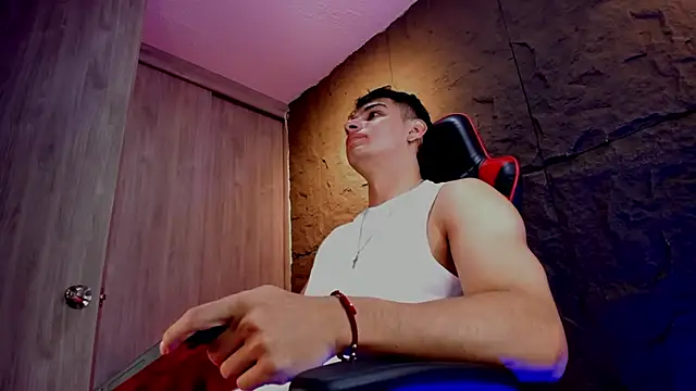 Snapshot of joseph_boy chatting on 22, 10, 2025 joseph boy online show from 22, 10, 2025