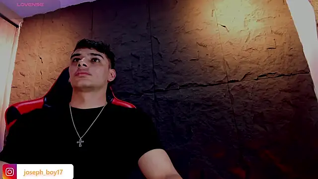 Snapshot of joseph_boy chatting on 1, 11, 2025 joseph boy online show from 1, 11, 2025