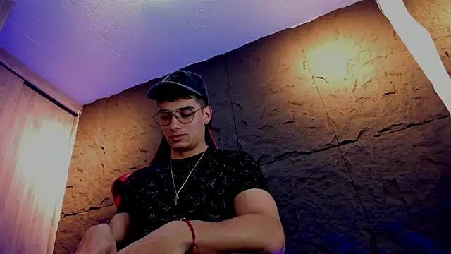 Snapshot of joseph_boy chatting on 5, 11, 2025 joseph boy online show from 5, 11, 2025