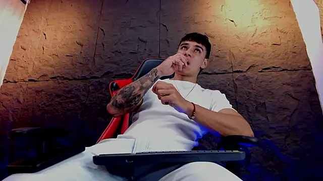 Snapshot of joseph_boy chatting on 15, 12, 2025 joseph boy online show from 15, 12, 2025