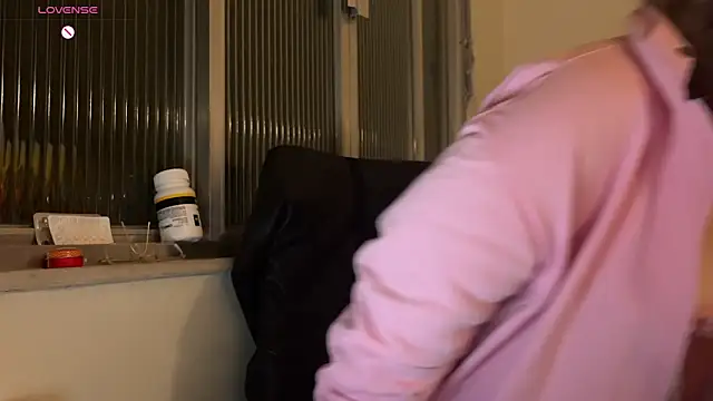 Snapshot of yudrayeb chatting on 24, 9, 2025 yudrayeb online show from 24, 9, 2025