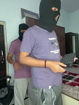 Sexy bitch 23 online show from 4, 2, 2026