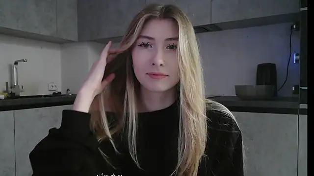 ErikaShyy online show from 4, 12, 2025