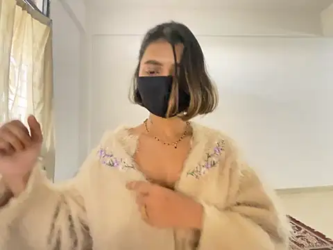 Snapshot of MaYaa__11 chatting on 3, 1, 2025 MaYaa 11 online show from 3, 1, 2025