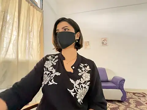 Snapshot of MaYaa__11 chatting on 21, 1, 2025 MaYaa 11 online show from 21, 1, 2025