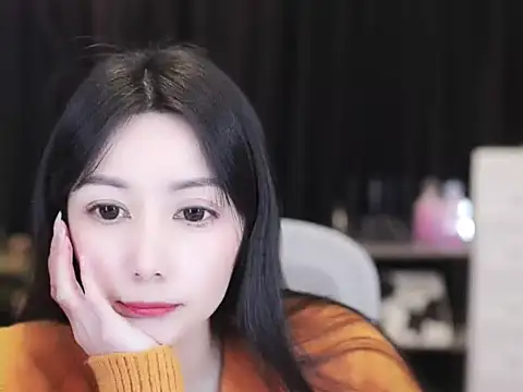 Nuyoah-77 online show from 2, 12, 2025