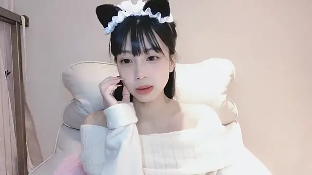 -Hottie online show from 5, 1, 2025