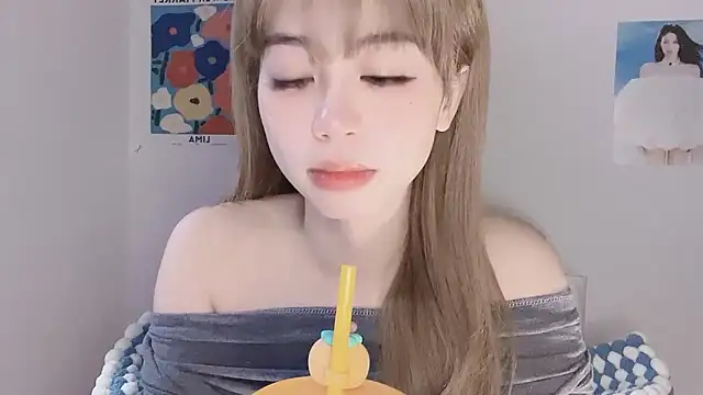 -Hottie online show from 12, 2, 2026